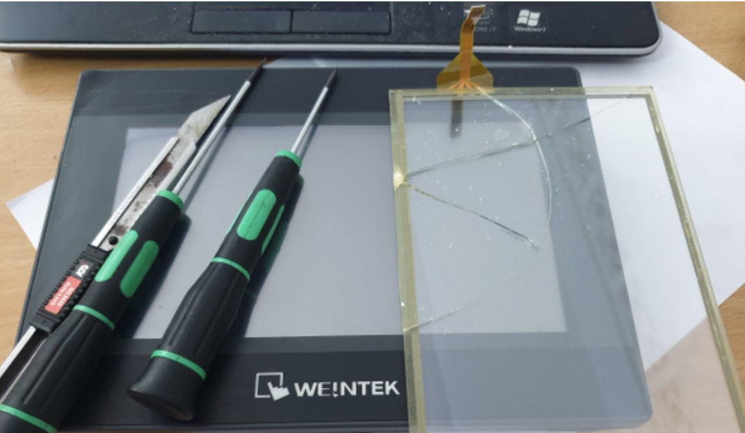 Dịch vụ thay tấm cảm ứng màn hình HMI Weintek tại Catec Automation