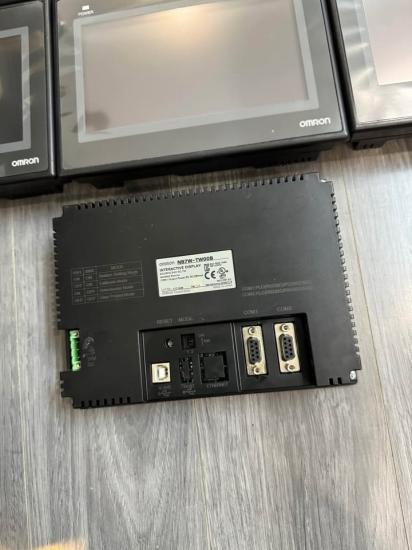 Sửa màn hình HMI Omron hư cảm ứng