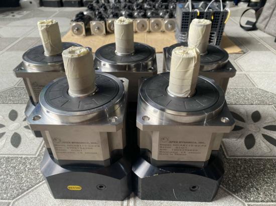 Hộp Số Servo 3KW - Giải Pháp Truyền Động Chính Xác Cho Máy Móc Công Nghiệp