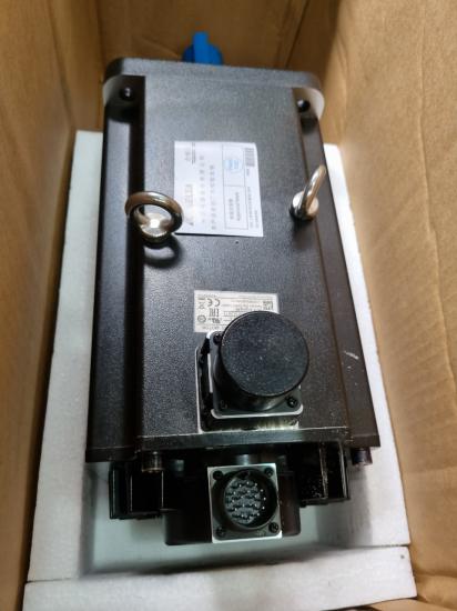 Động cơ servo Delta ECMA-L11875R3