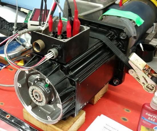 Chuyên sửa động cơ servo các hãng - sửa servo motor hư bạc đạn, hư encoder, hư cốt - bảo hành uy tín