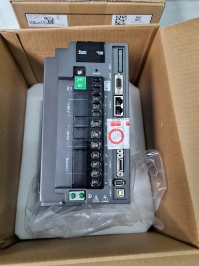 Driver servo ASD-A2-5543-M , Bộ điều khiển servo Delta 5.5kw 380VAC