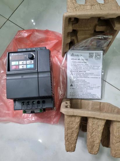 Biến tần Delta  VFD040EL43W-1 , công suất 4kw, giá rẻ , hàng chính hãng