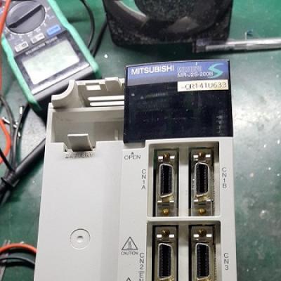 Sửa motor servo Mitsubishi, chuyên nhận sửa động cơ servo báo lỗi